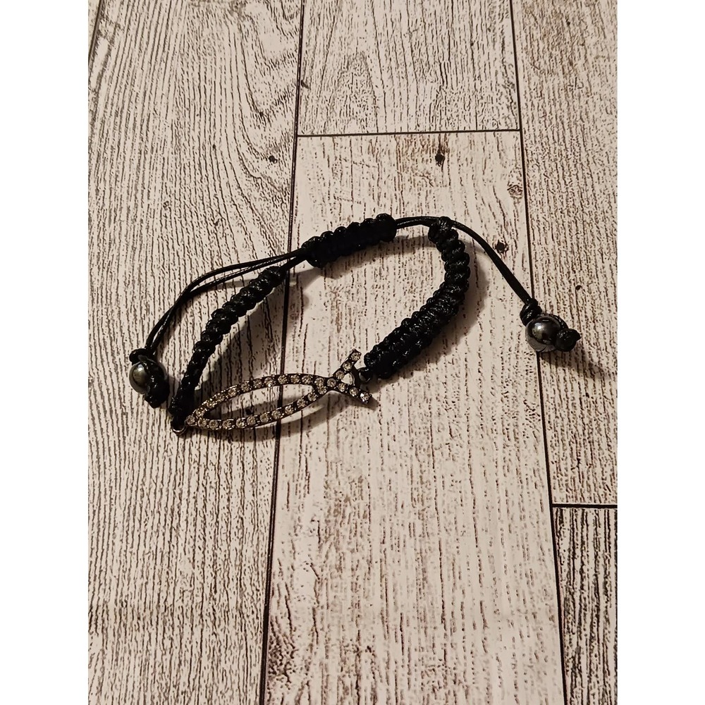 Macrame christian fish bracelet